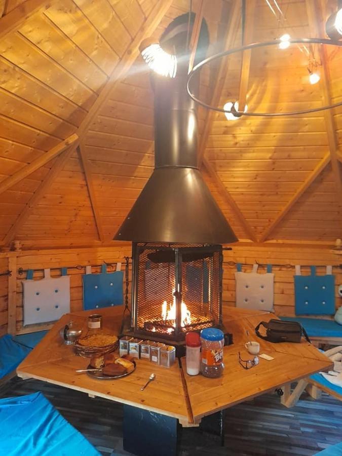 Saint-Aubin-de-Lanquais Village Privatise De Cabanes Insolites D'Ananda Ma المظهر الخارجي الصورة